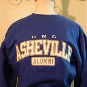 ❌SOLD❌UNC Asheville Alumni Sweatshirt